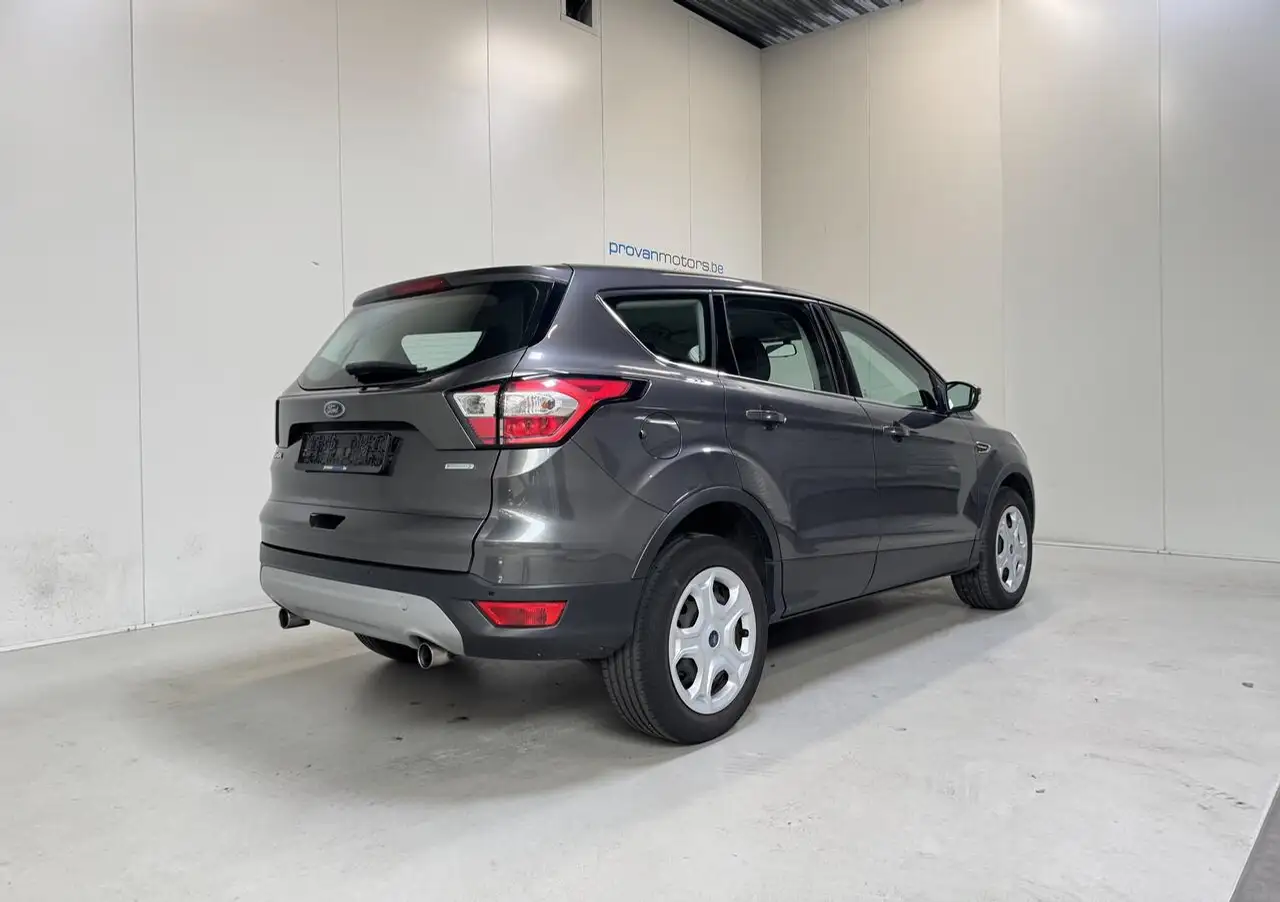 Ford Kuga - 3