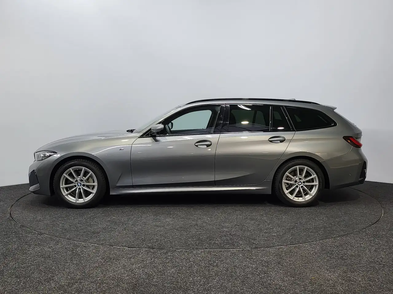 BMW 330 - 3
