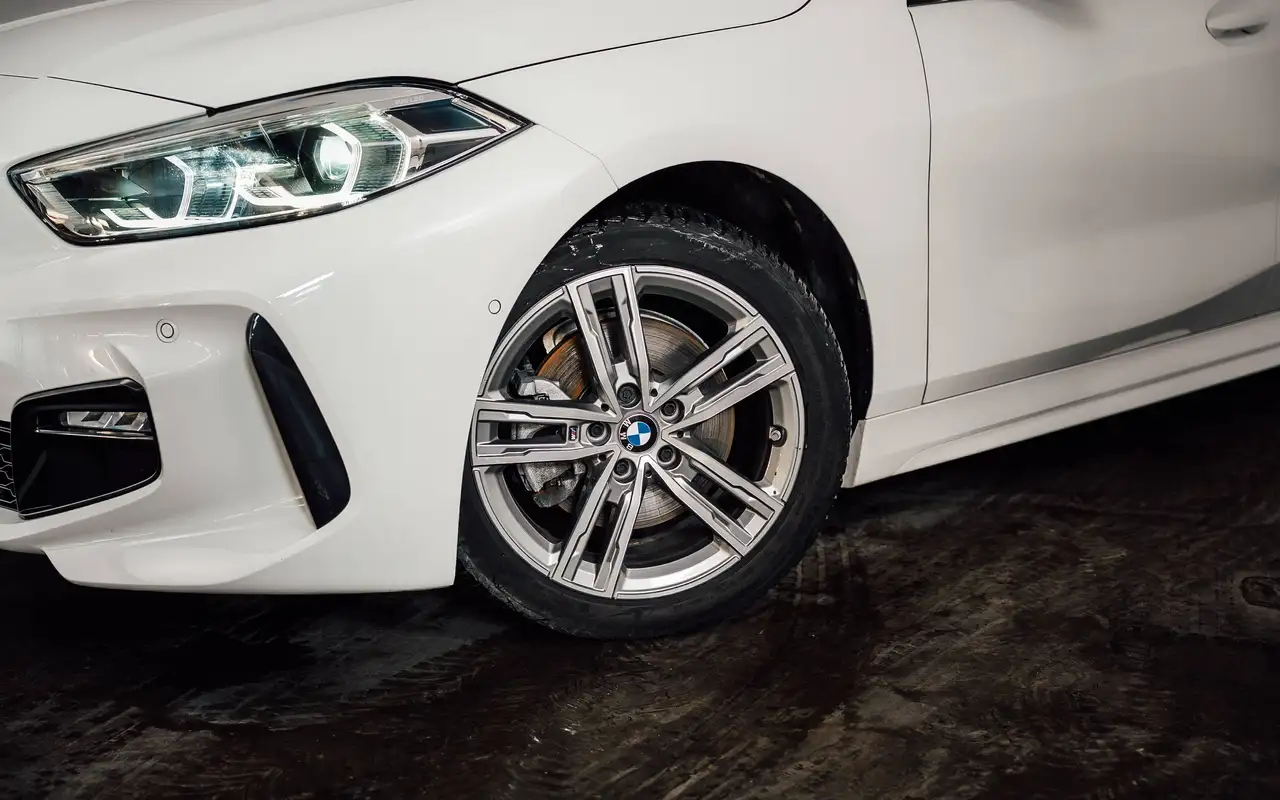 BMW 118 - 6