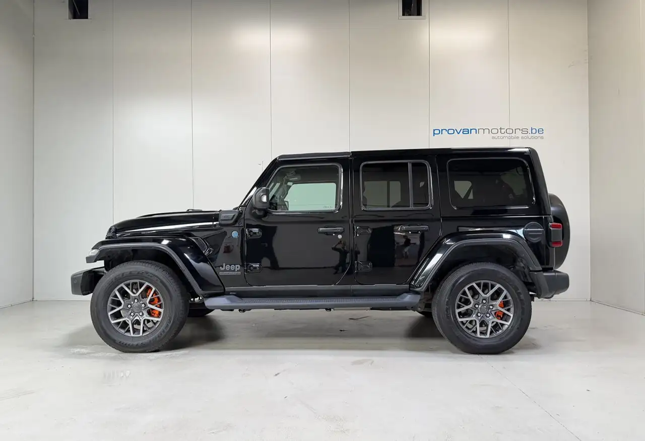 Jeep Wrangler - 8