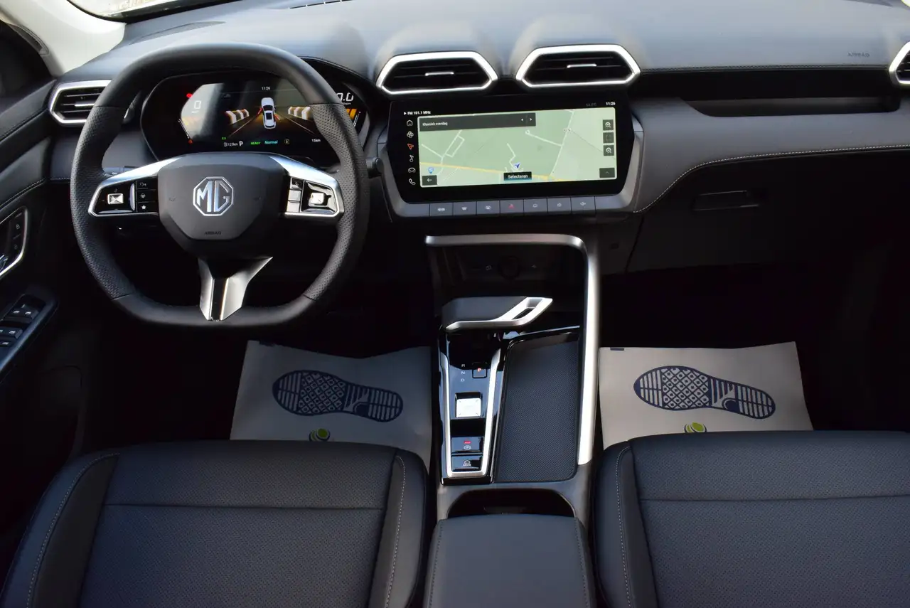 MG ZS - 4