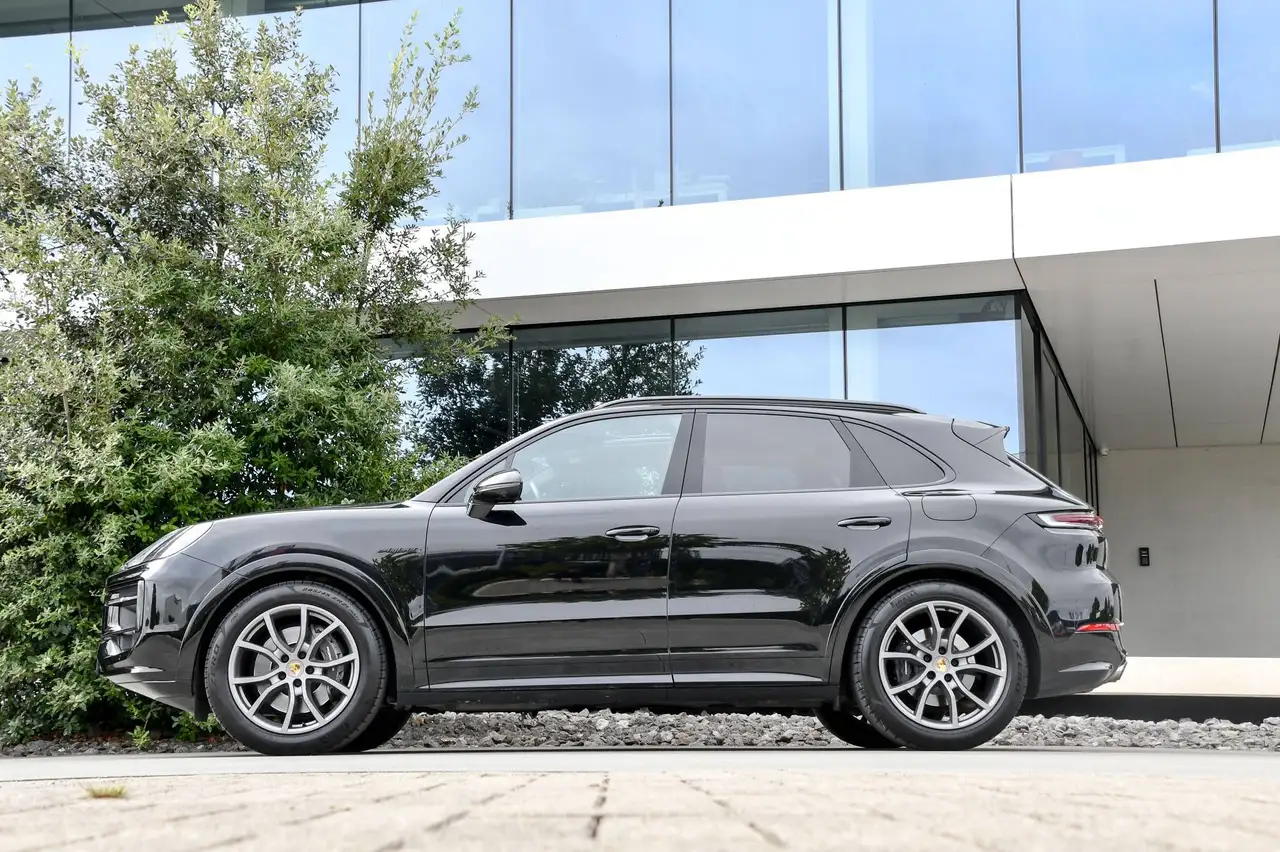 Porsche Cayenne - 7