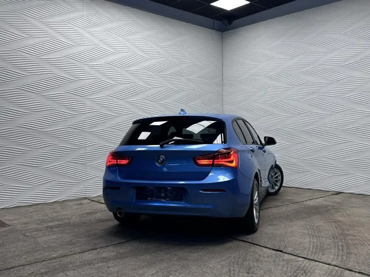 BMW 118 - 9