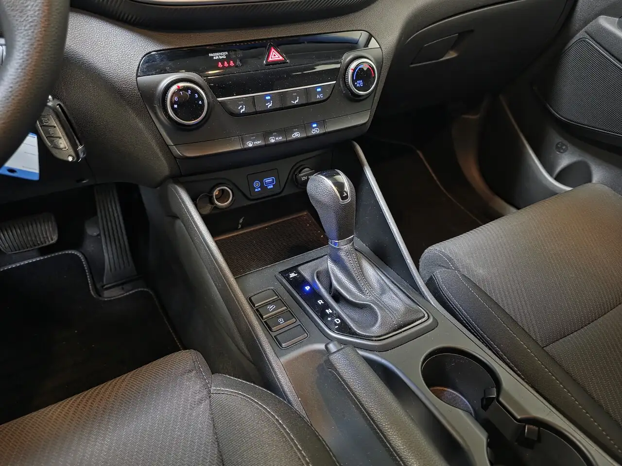 Hyundai TUCSON - 12