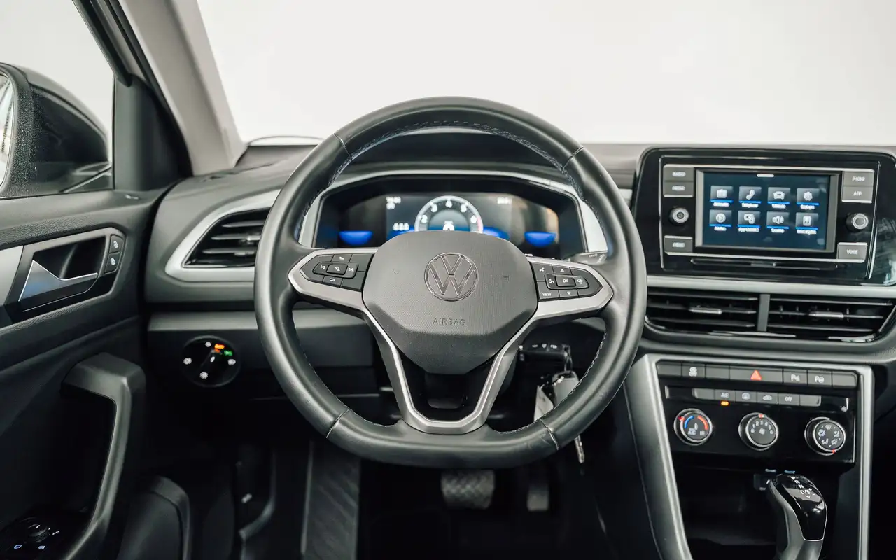 Volkswagen T-Roc - 11