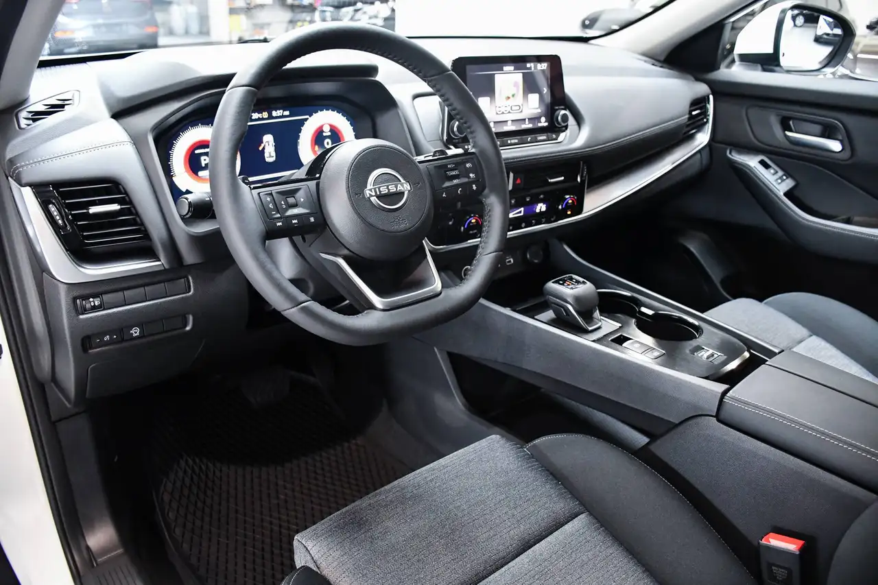 Nissan X-Trail - 8