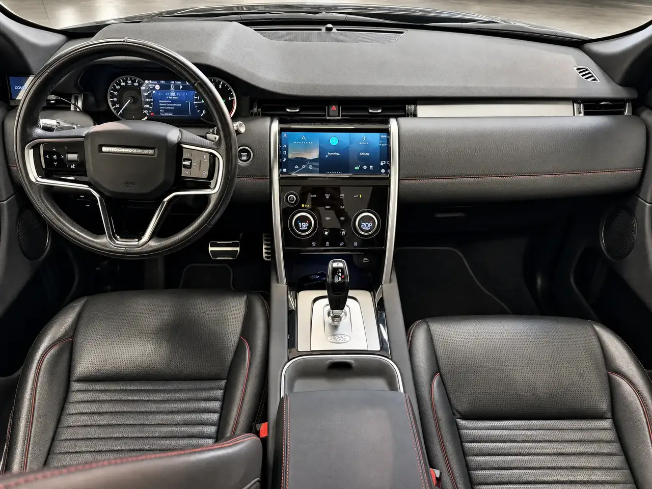 Land Rover Discovery Sport - 11