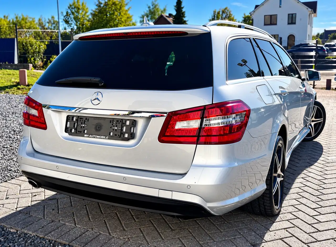 Mercedes-Benz E 220 - 2