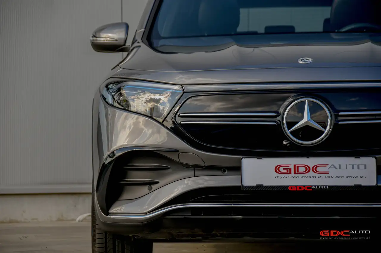 Mercedes-Benz EQB 350 - 10