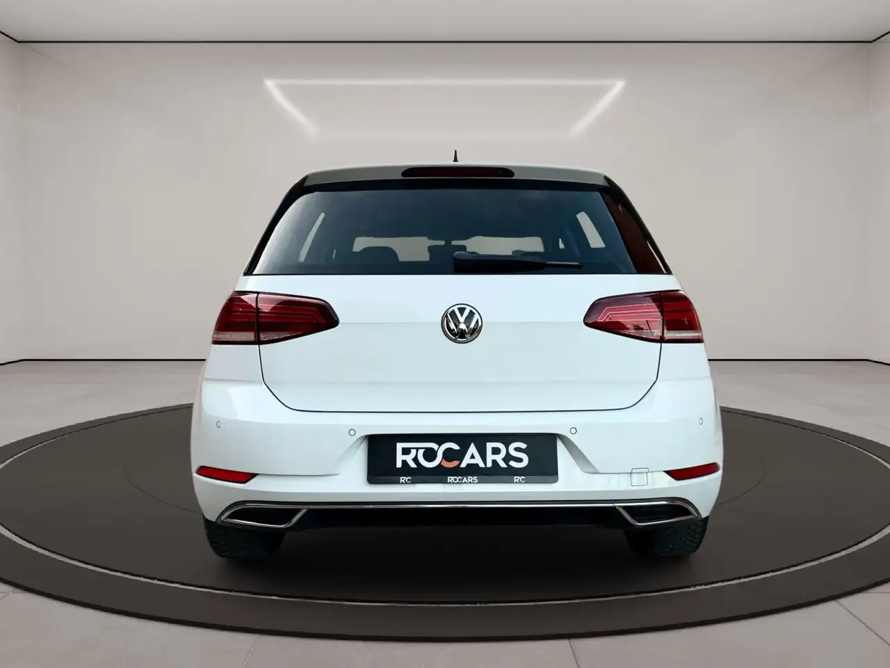 Volkswagen Golf - 8