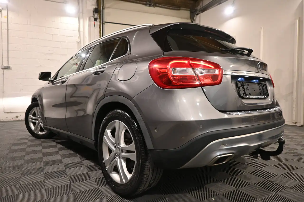 Mercedes-Benz GLA 200 - 6