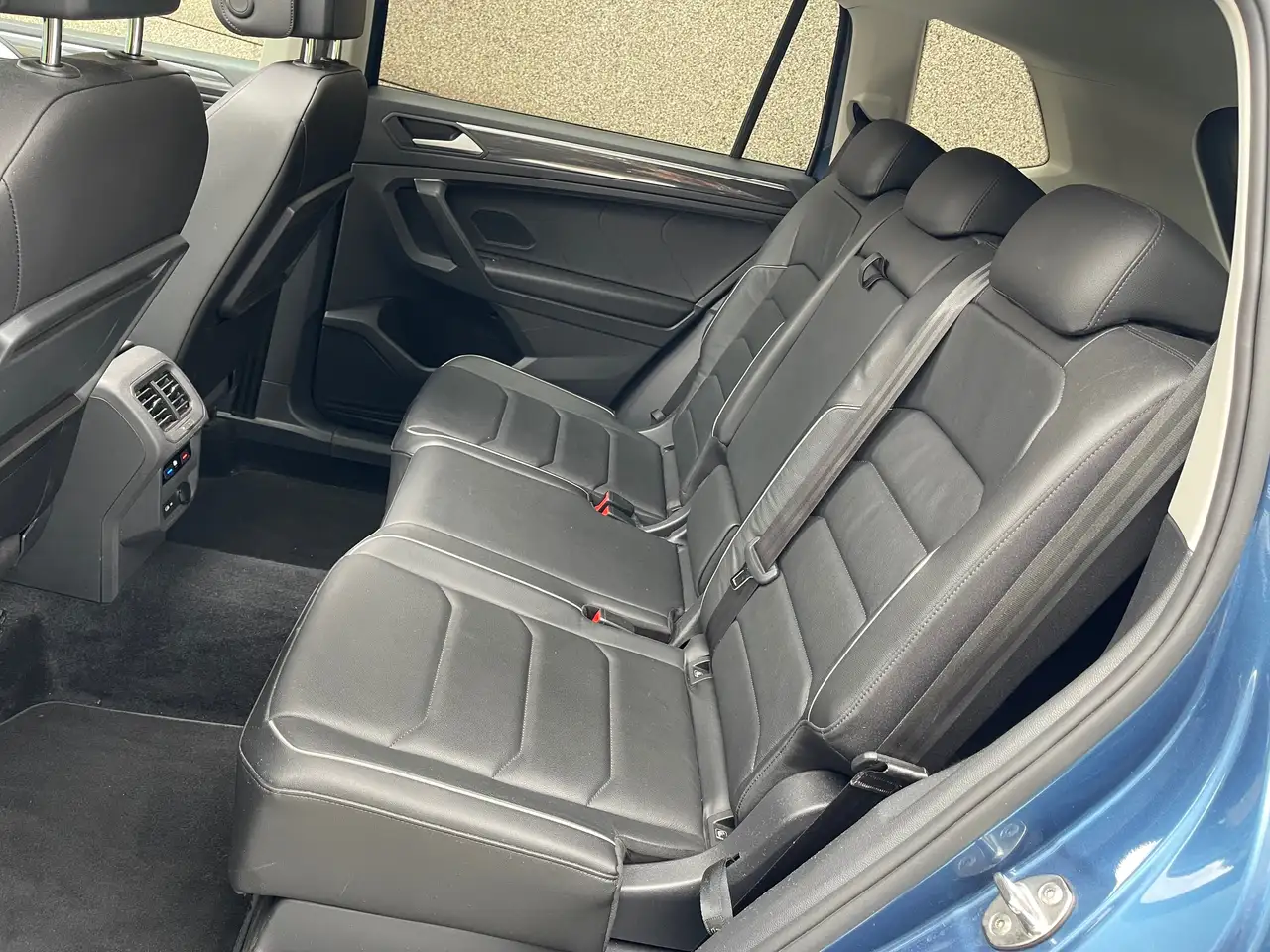Volkswagen Tiguan - 10