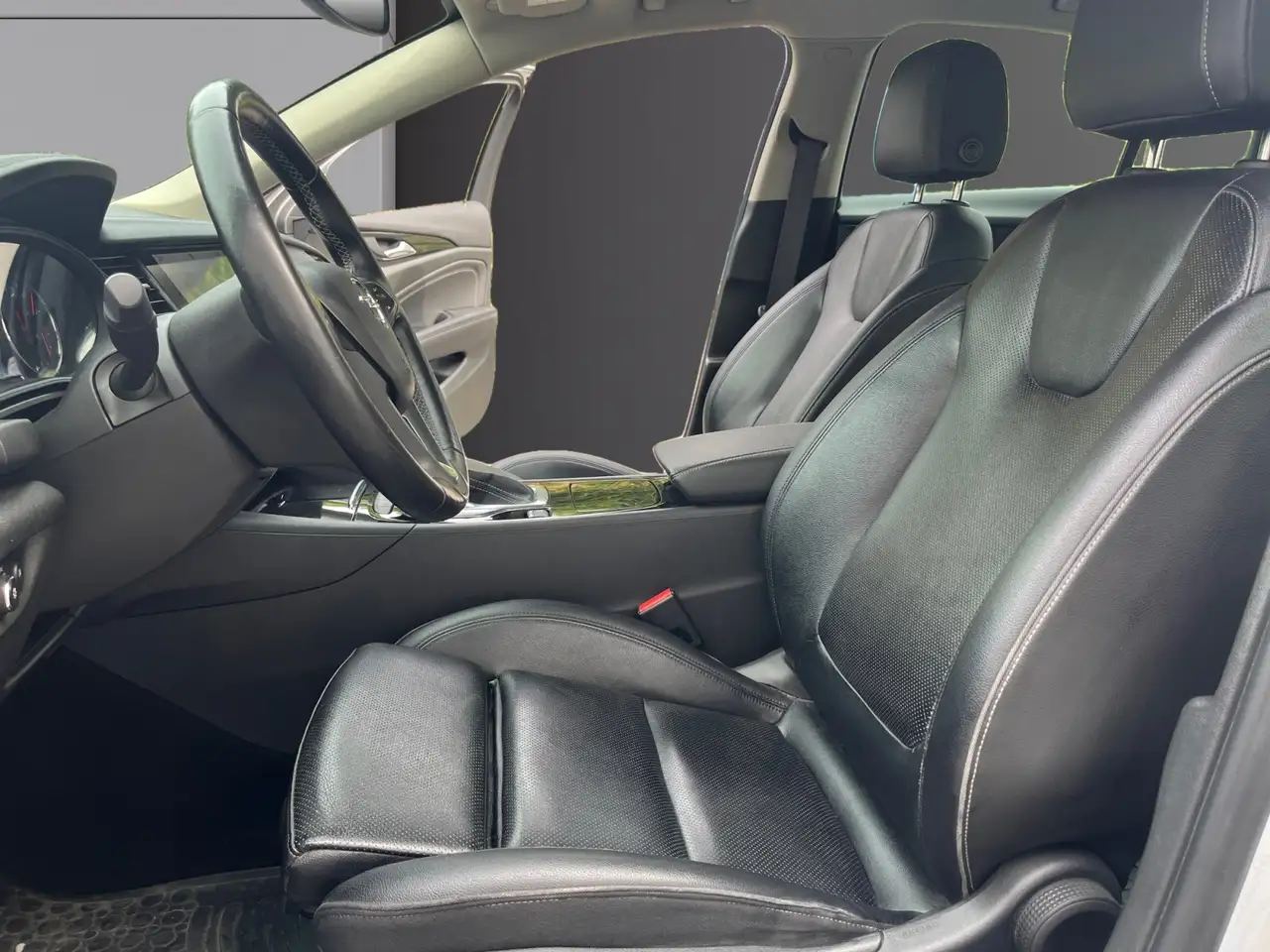 Opel Insignia - 9