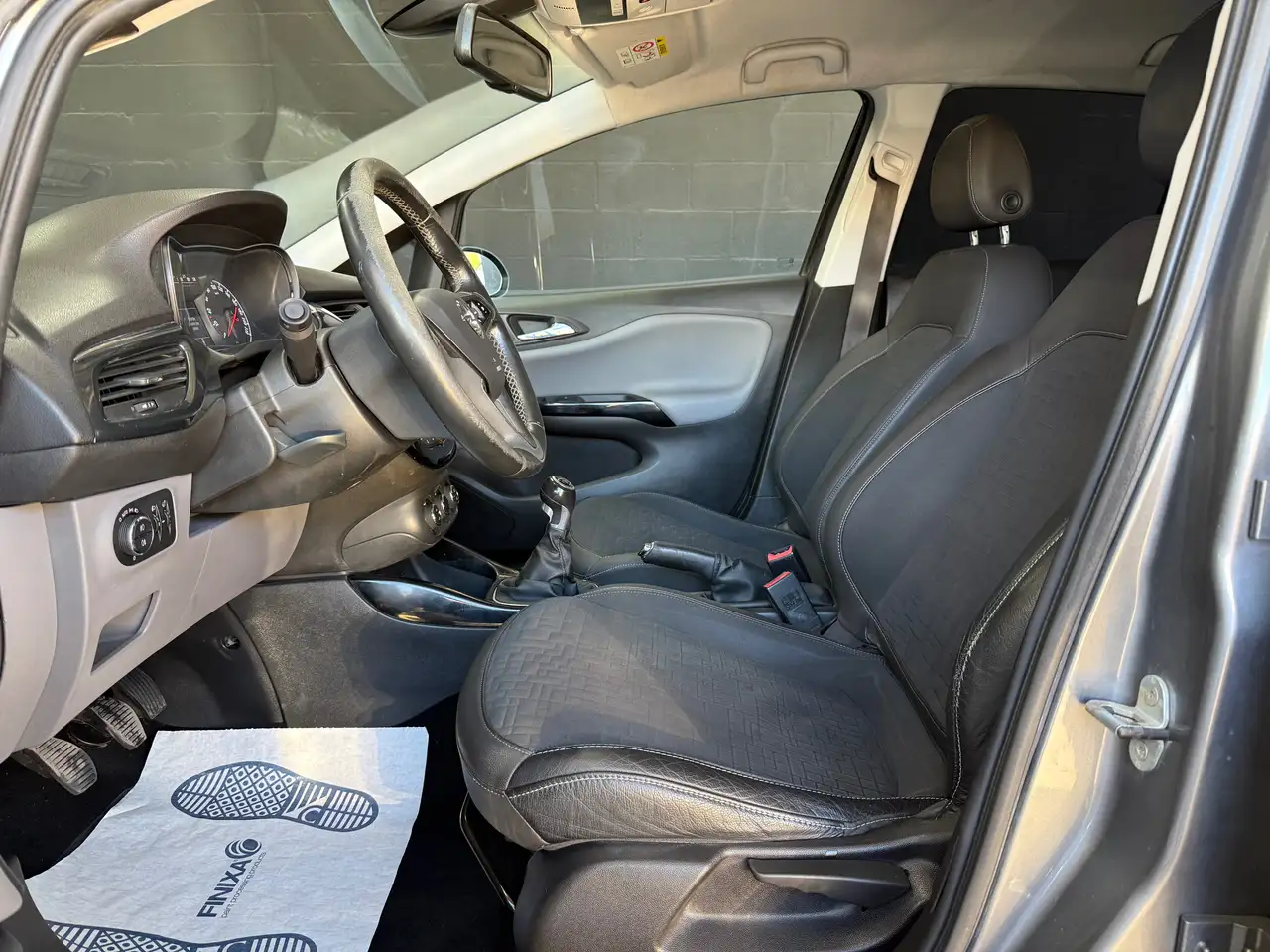 Opel Corsa - 10
