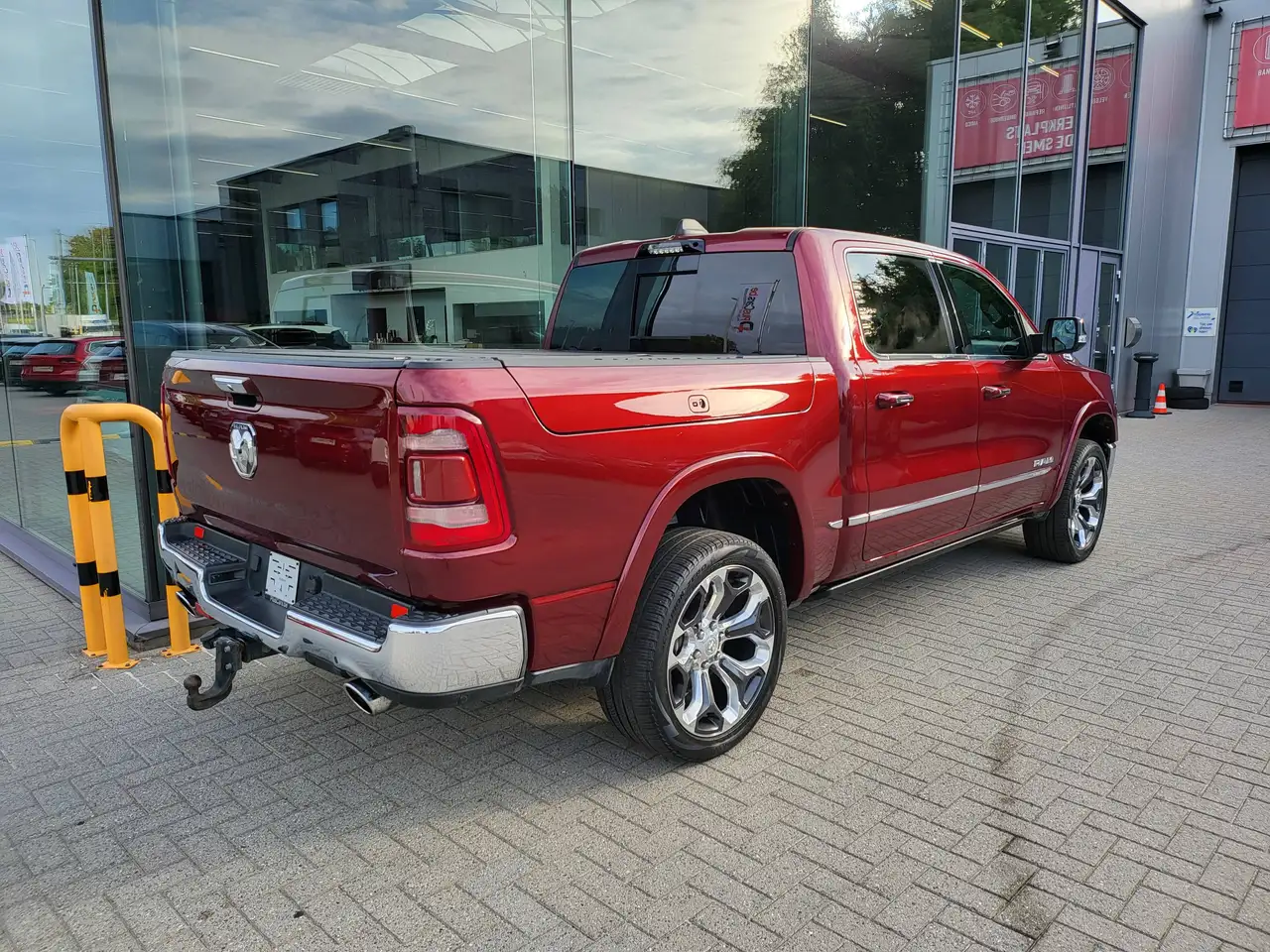 Dodge RAM - 6