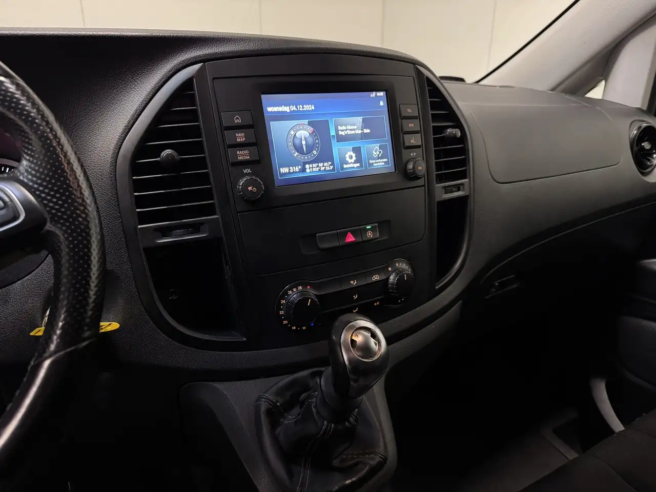 Mercedes-Benz Vito - 10