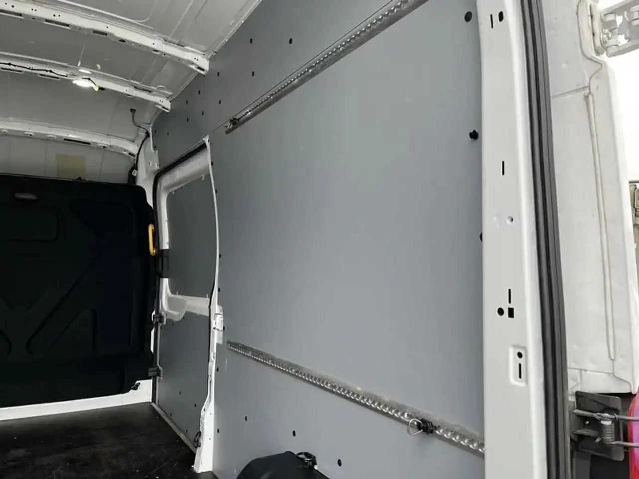 Ford Transit - 9