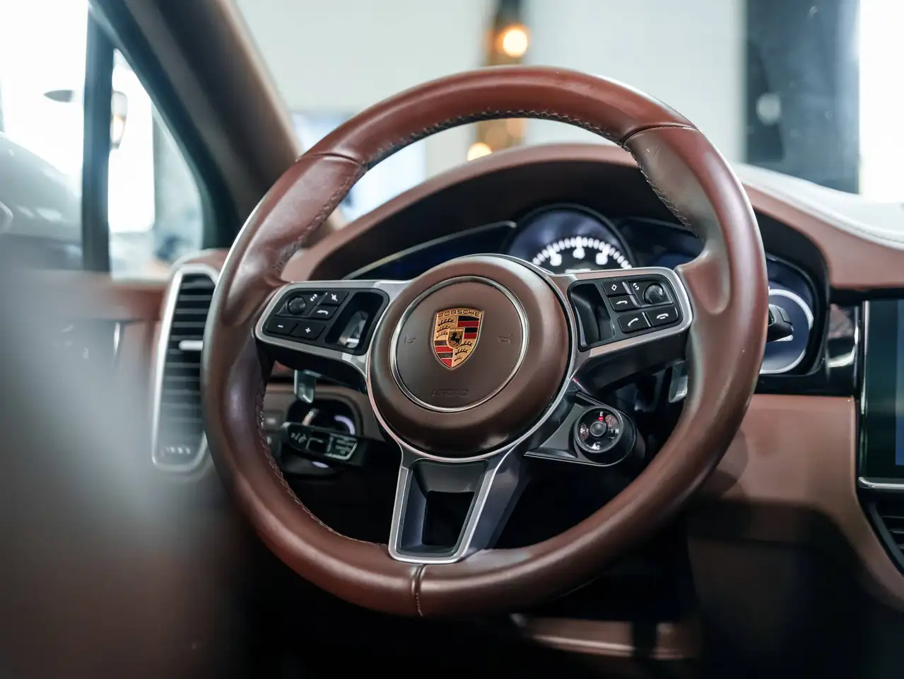 Porsche Cayenne - 8