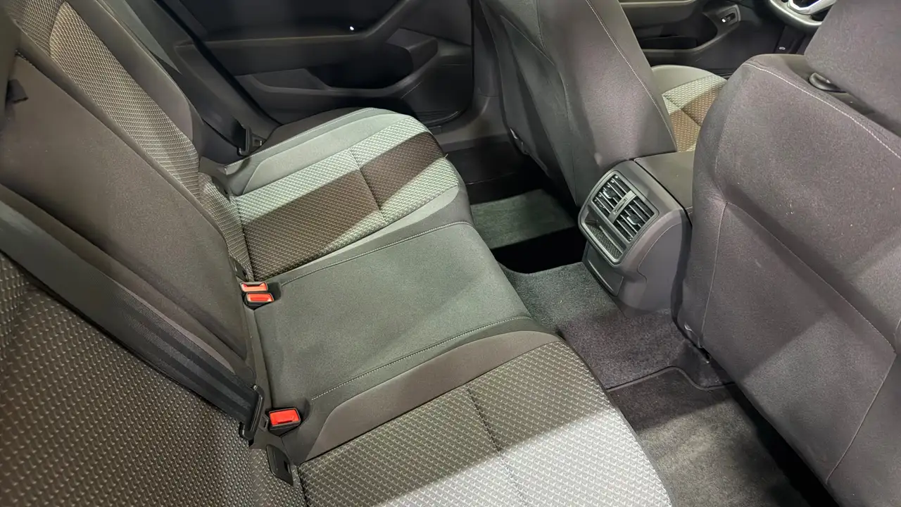 Volkswagen Passat Variant - 10