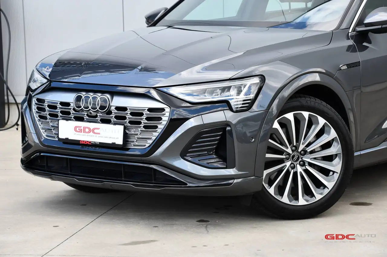 Audi Q8 e-tron - 5