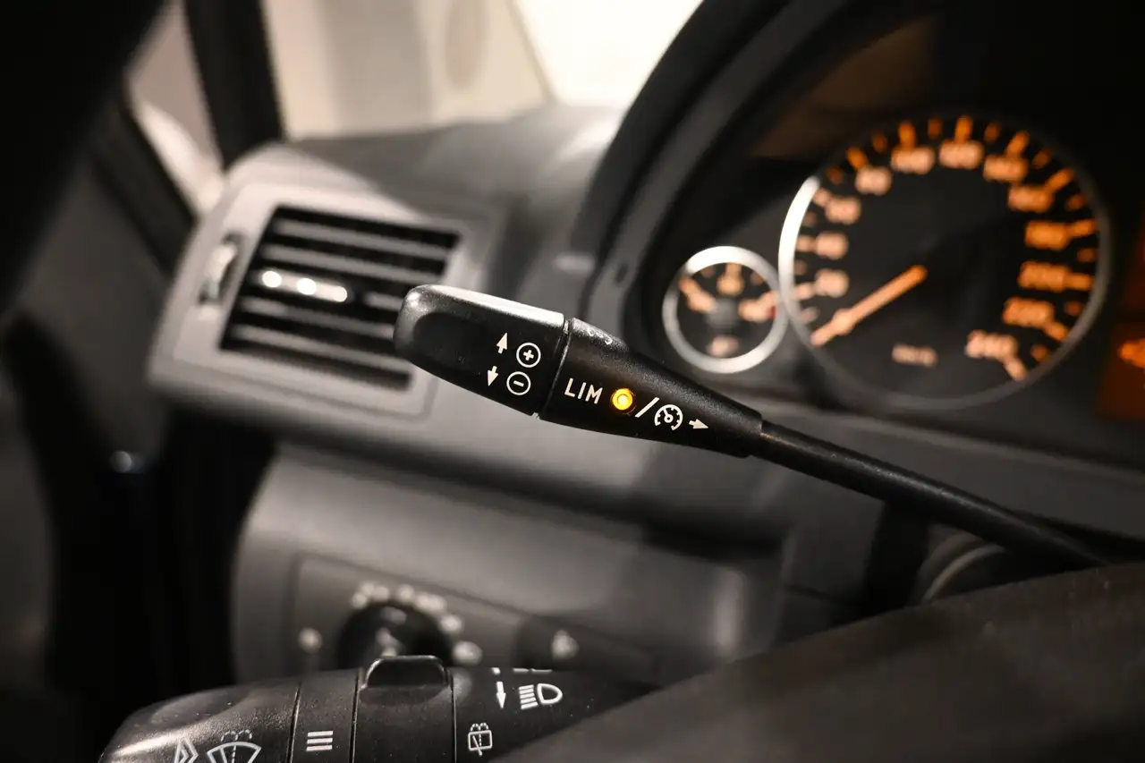 Mercedes-Benz A 180 - 9