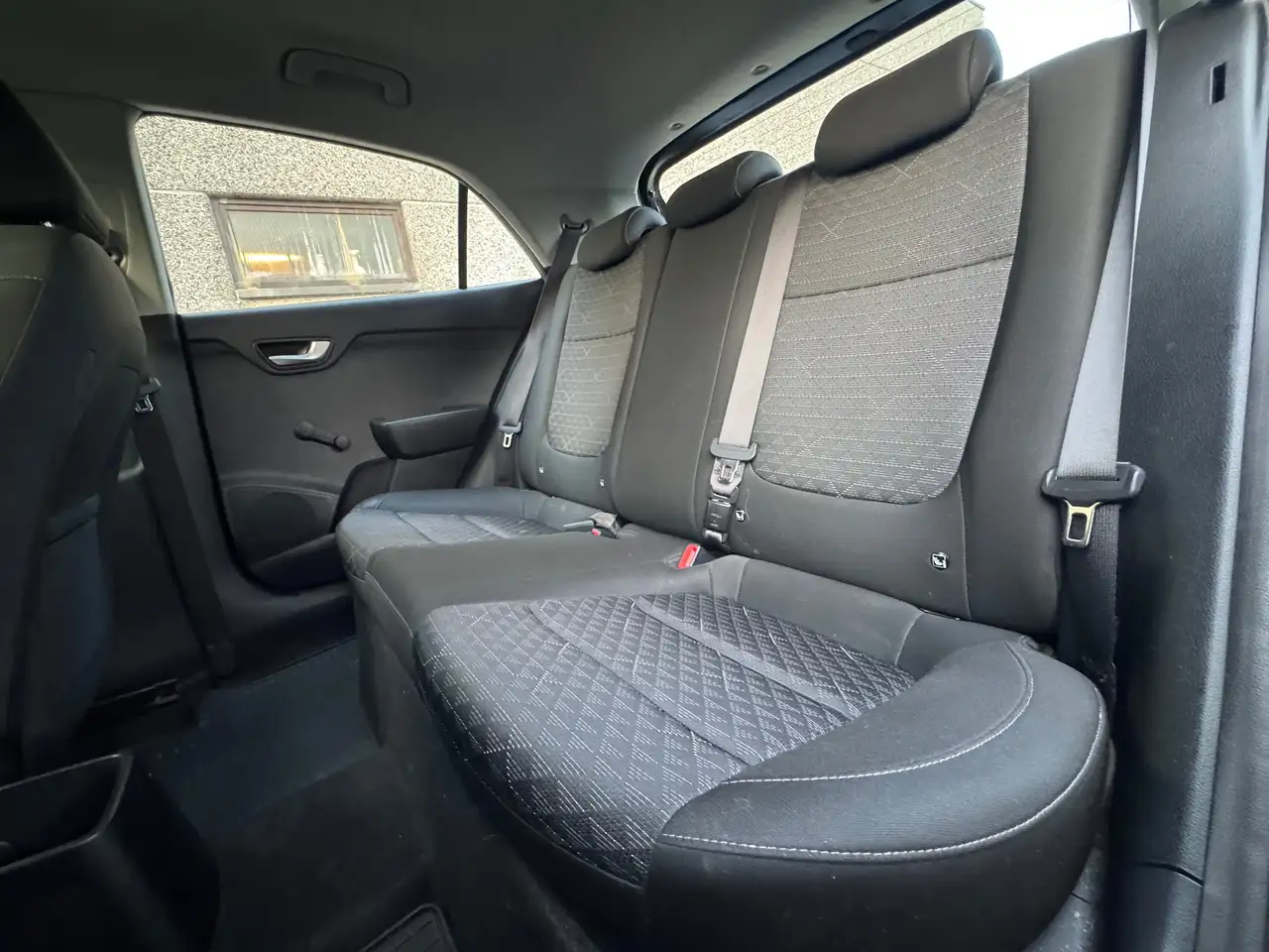 Kia Rio - 11