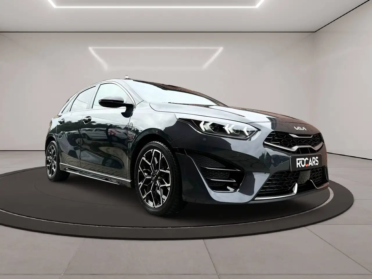 Kia Ceed - 4