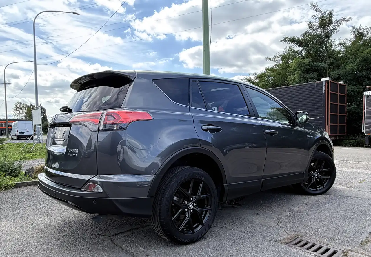 Toyota RAV4 - 12
