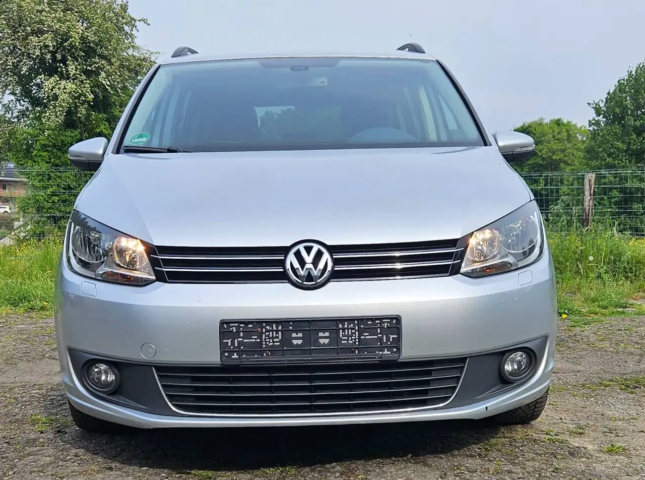 Volkswagen Touran - 6