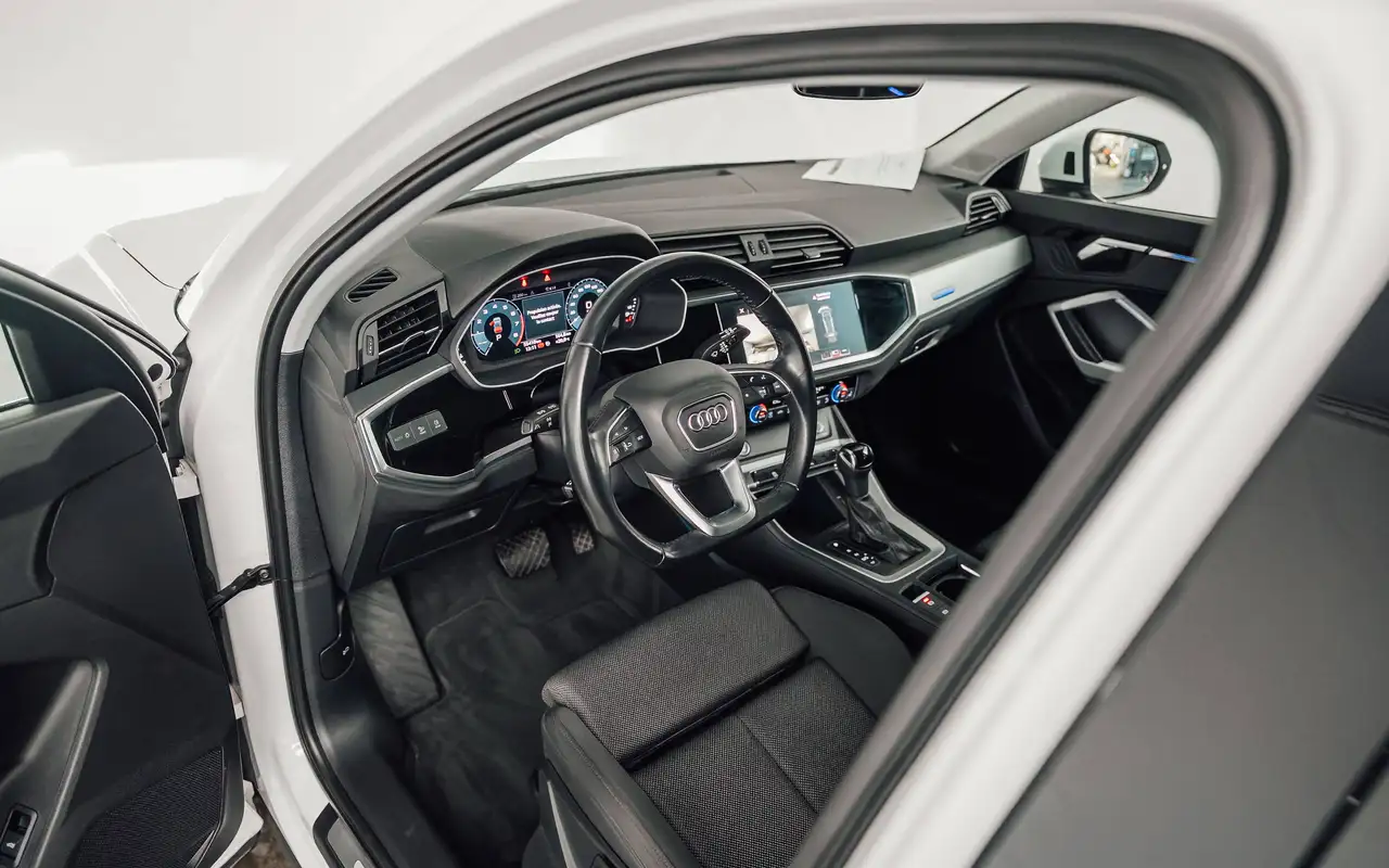Audi Q3 - 11
