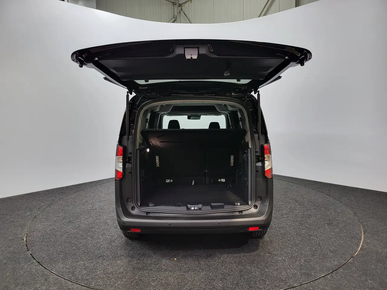 Ford Tourneo Courier - 9