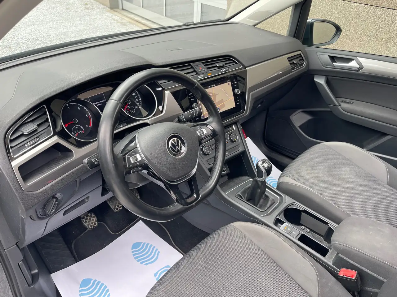 Volkswagen Touran - 7
