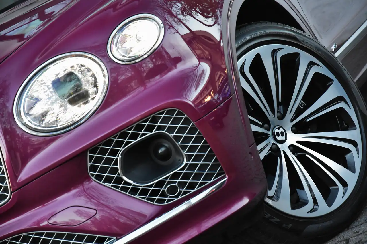 Bentley Bentayga - 7