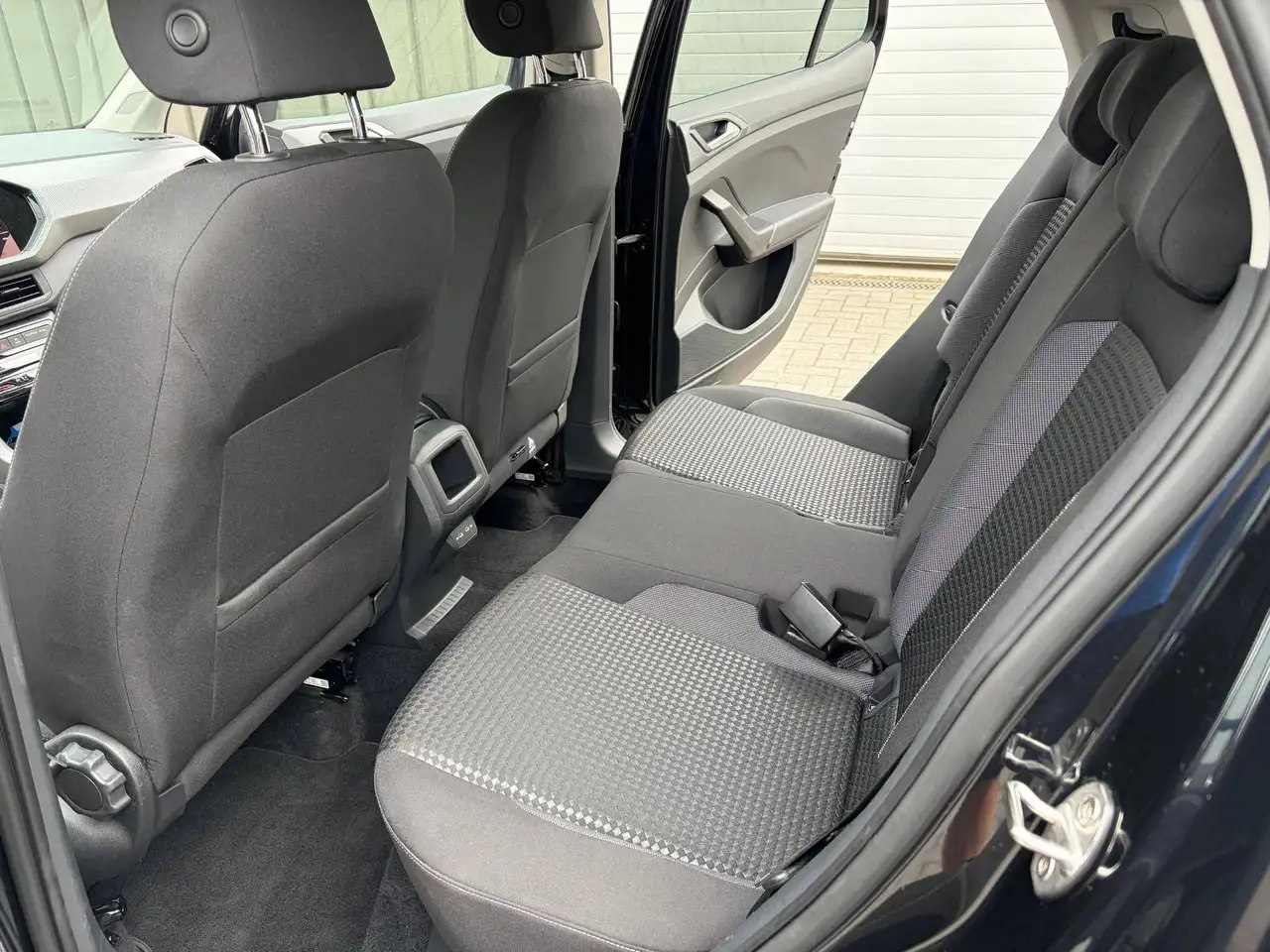Volkswagen T-Cross - 10