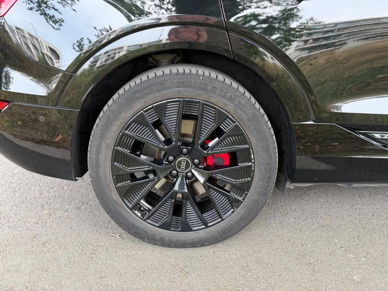 Audi Q8 e-tron - 10