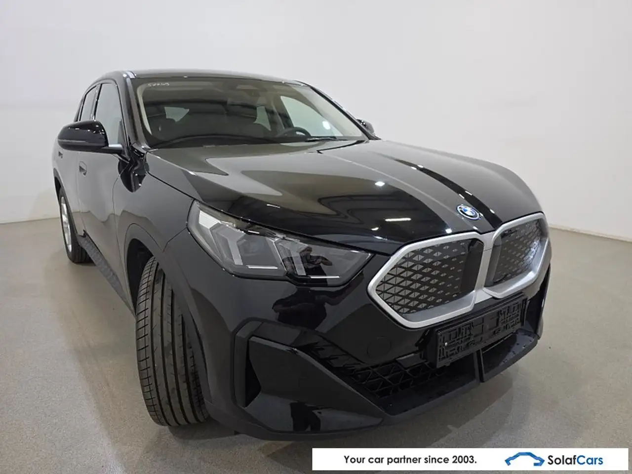 BMW iX2 - 3