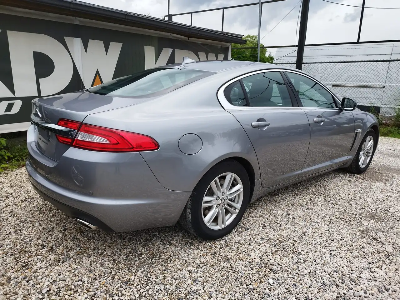Jaguar XF - 4