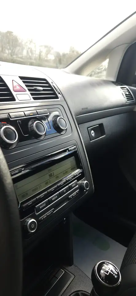 Volkswagen Touran - 9