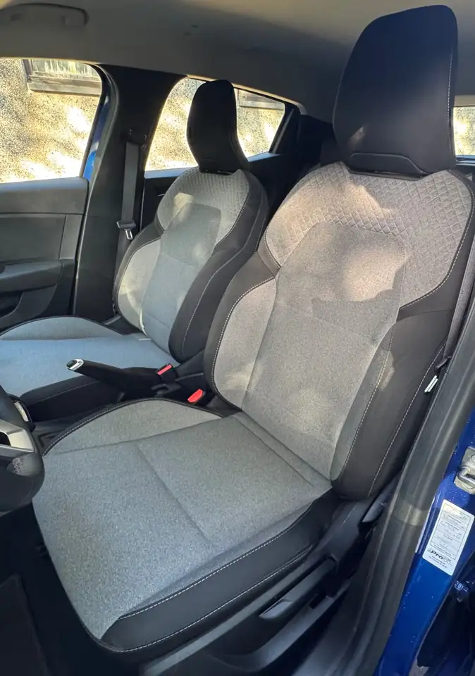 Renault Clio - 8