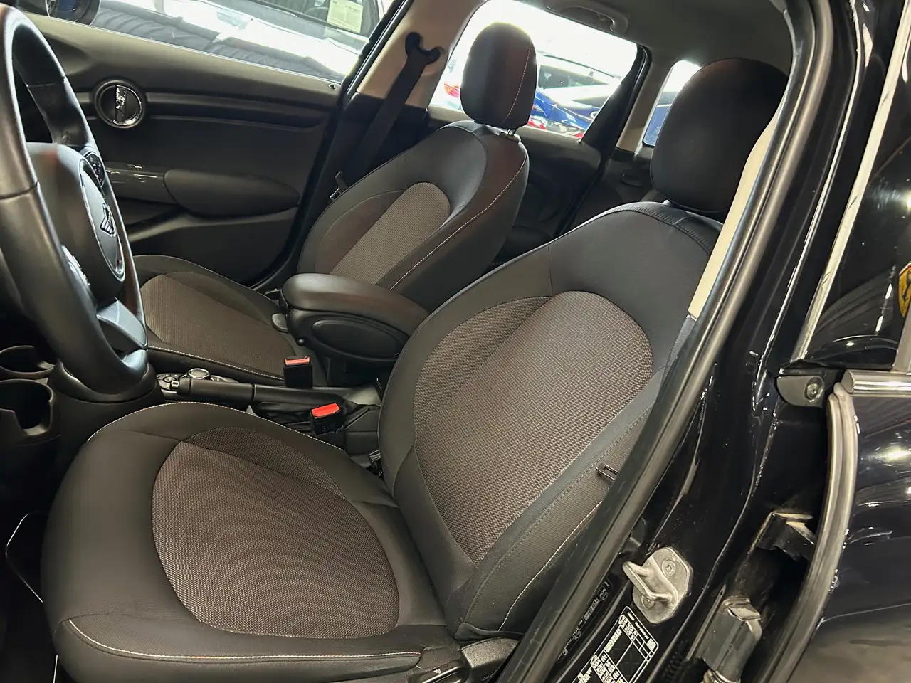 MINI One - 7