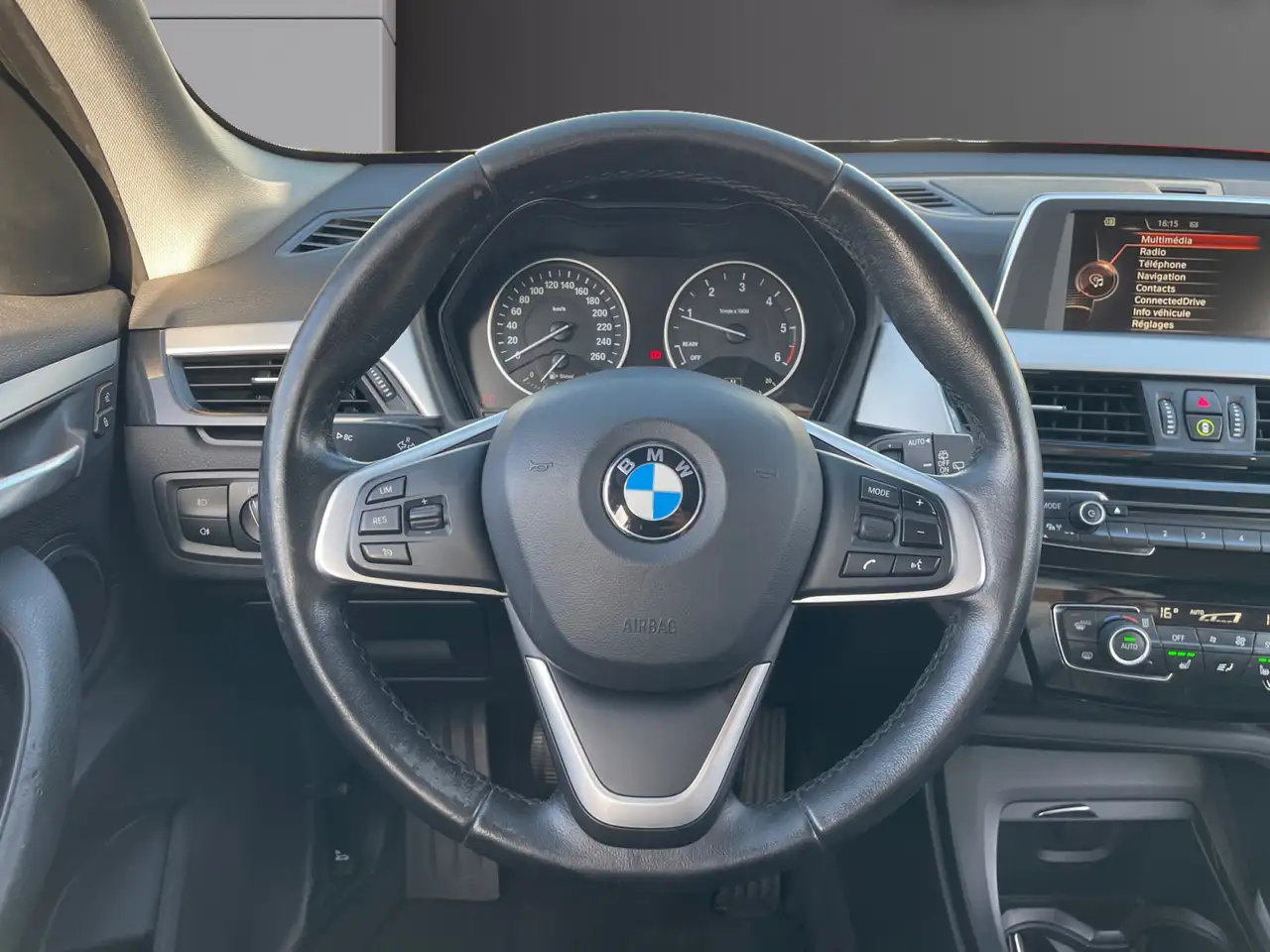 BMW X1 - 11