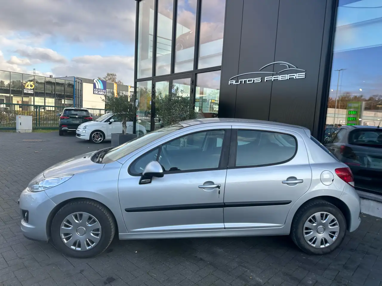 Peugeot 207 - 4