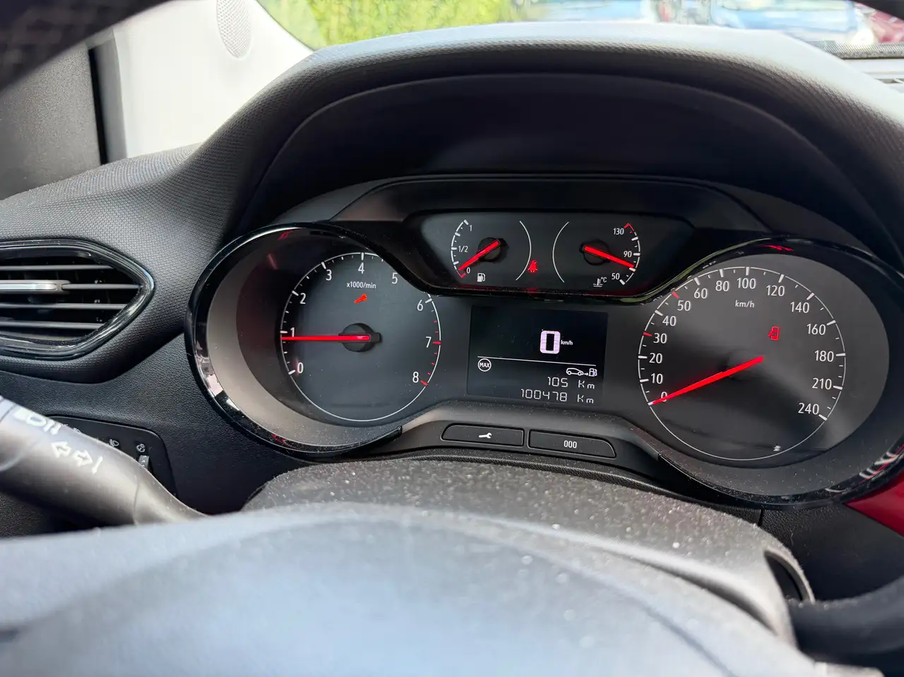 Opel Crossland - 10