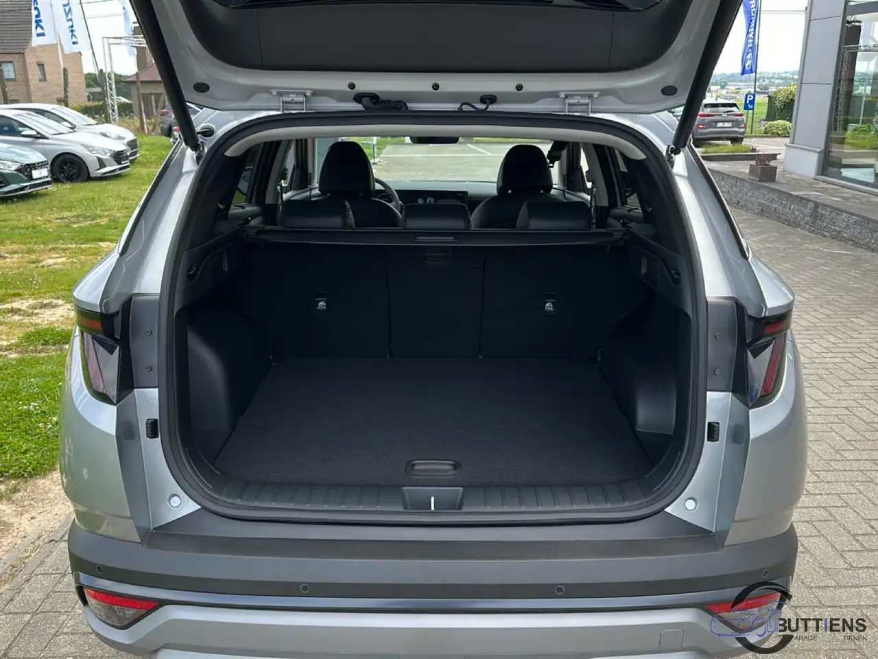 Hyundai TUCSON - 10