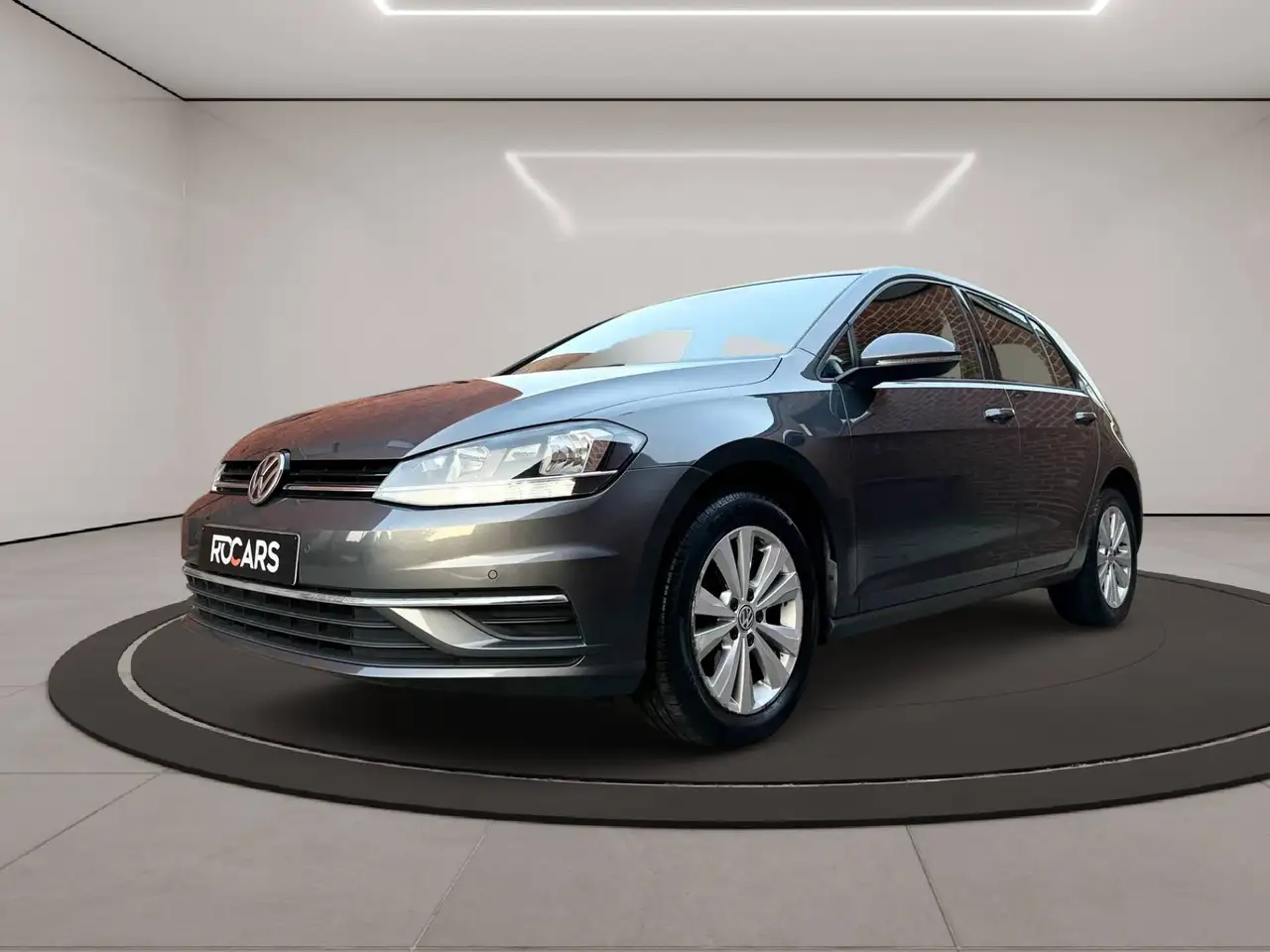 Volkswagen Golf - 5