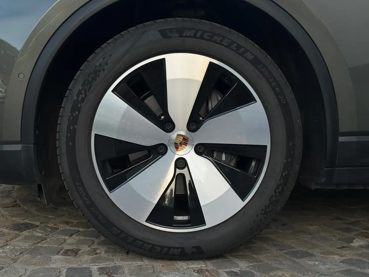 Porsche Macan - 10