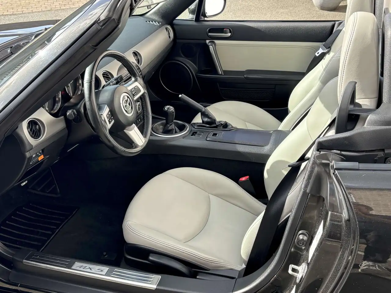 Mazda MX-5 - 11