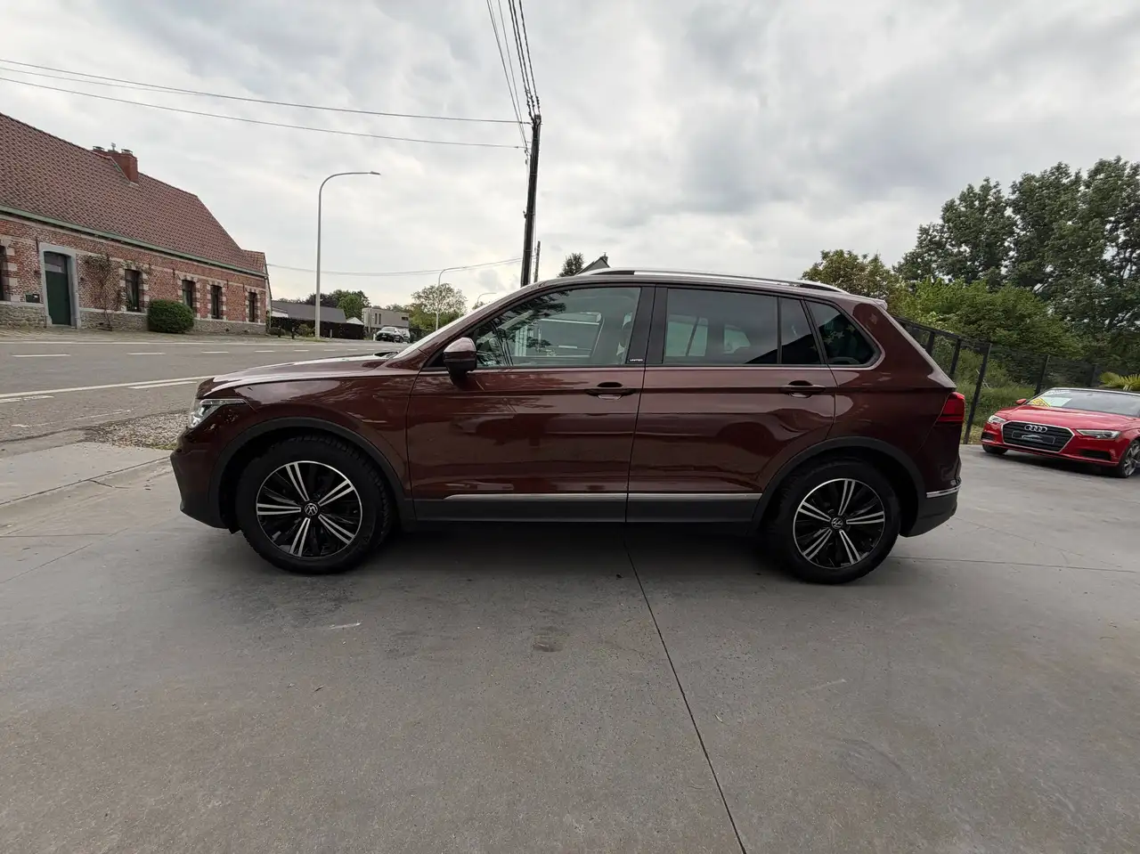 Volkswagen Tiguan - 6