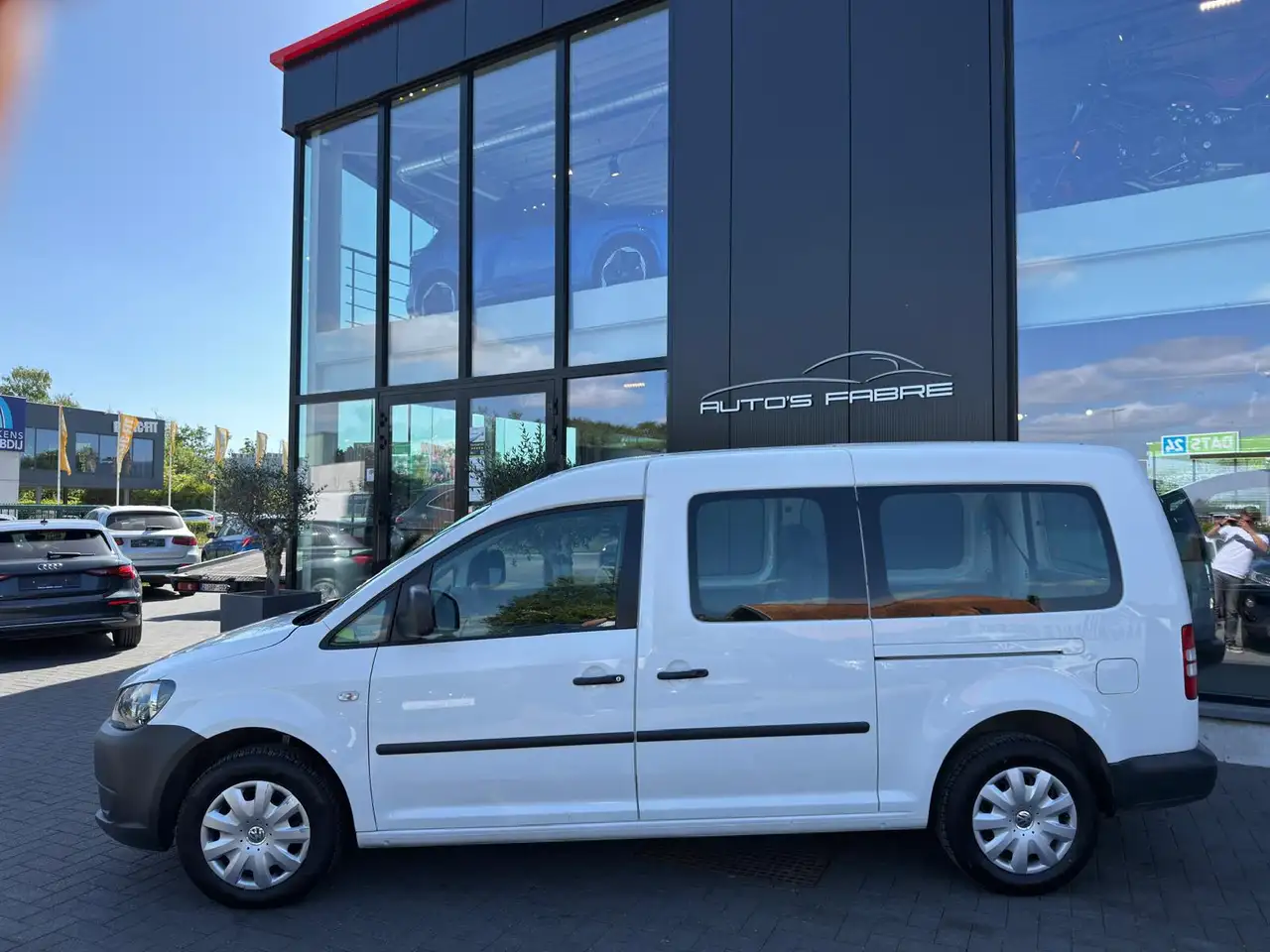 Volkswagen Caddy - 4