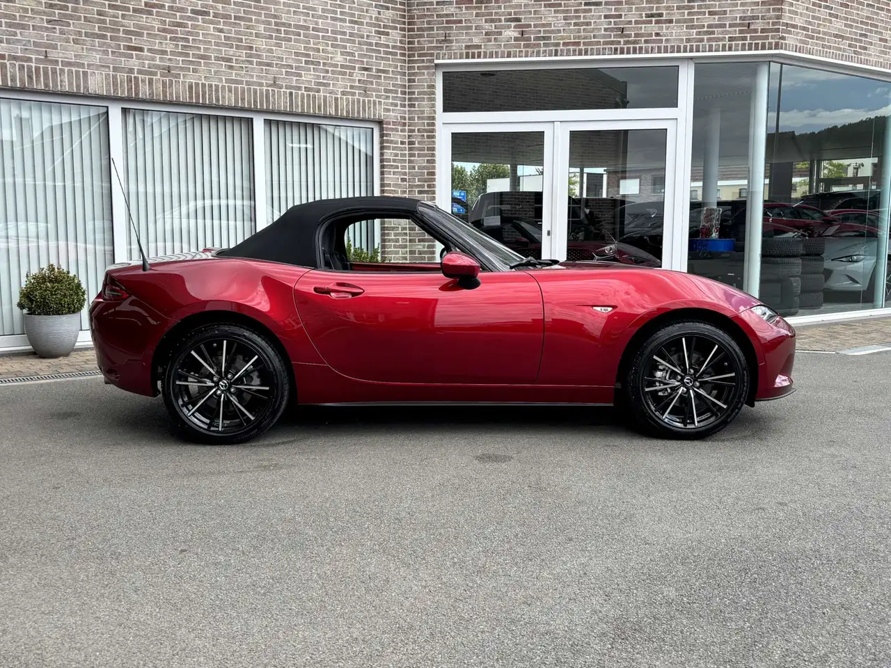 Mazda MX-5 - 9